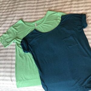 GAP GapFit XS Bundle of 2 T’shirts Blue & Green